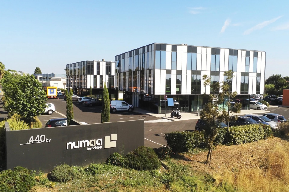Le 440 – ensemble de bureaux neufs à Perpignan signé NUMAA